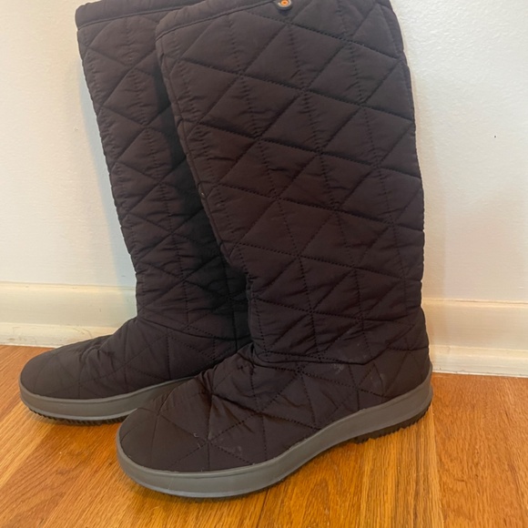 Bogs Quilted Tall Black Boots Size 9 - Picture 3 of 7